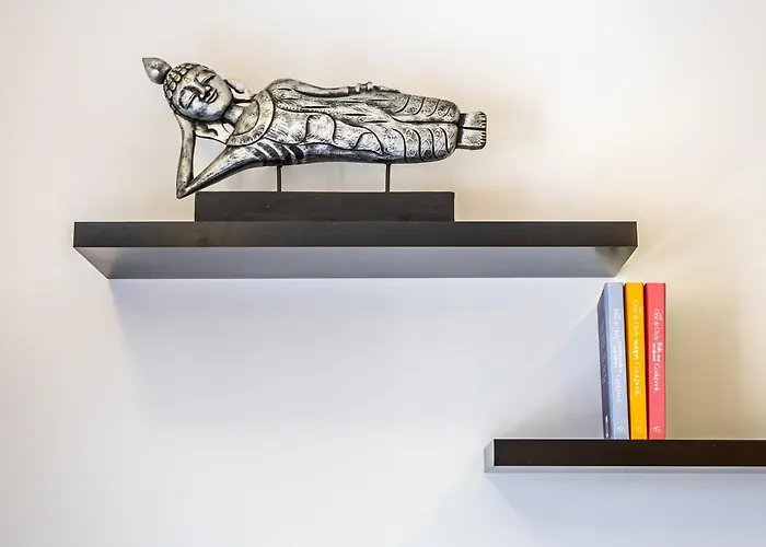 Sleek & Stylish 2br With Large Private Terrace - Close To Saint Julian's & Tigne Shopping Mall * Sliema