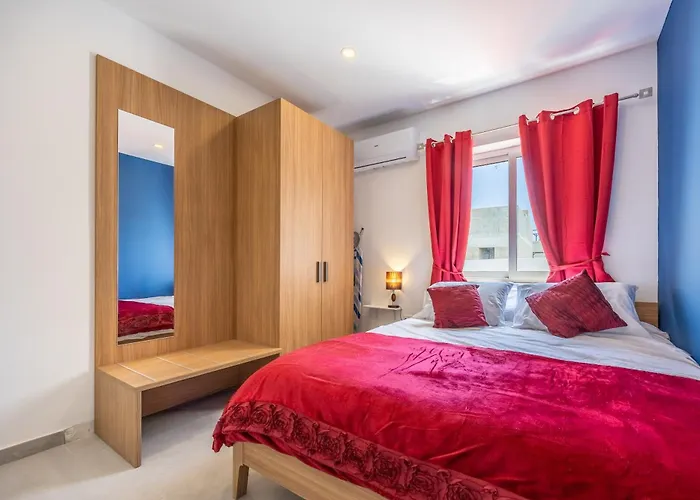 Appartement Sleek & Stylish 2br With Large Private Terrace - Close To Saint Julian's & Tigne Shopping Mall Sliema