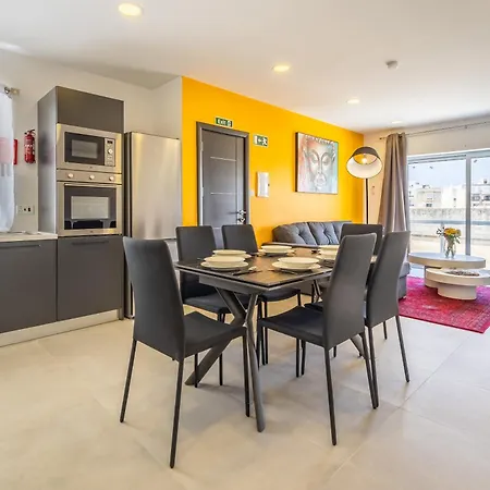 Sleek & Stylish 2br With Large Private Terrace - Close To Saint Julian's & Tigne Shopping Mall * スリーマ